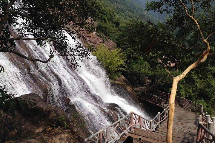 広州から白水村へのプライベートデイツアー