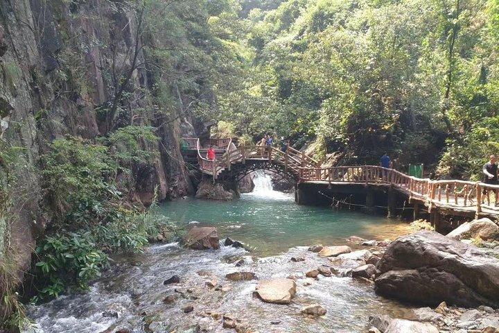 広州から白水村へのプライベートデイツアー