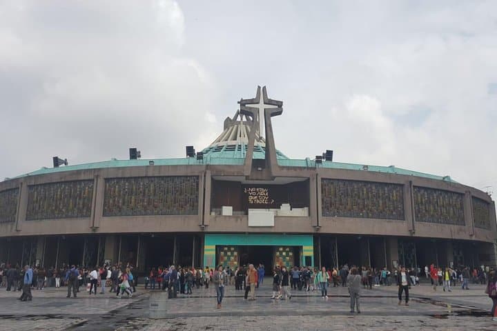 Private Tour of Pyramids of Teotihuacán and Basilica of Guadalupe