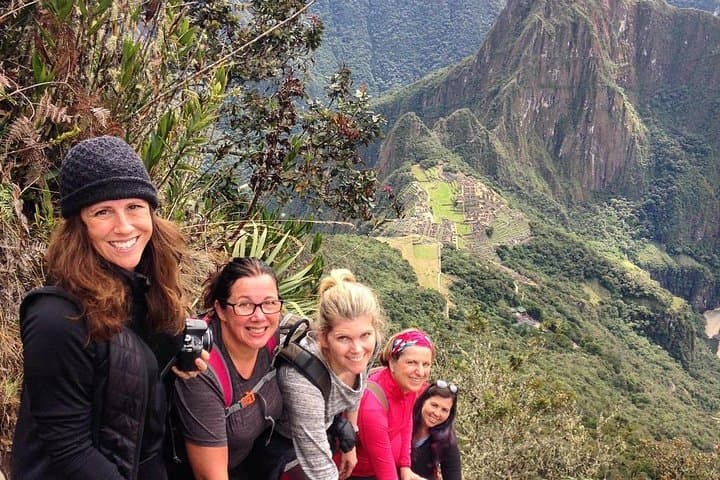 Machu Picchu Tour with Wayna Picchu Mountain in 2 Days