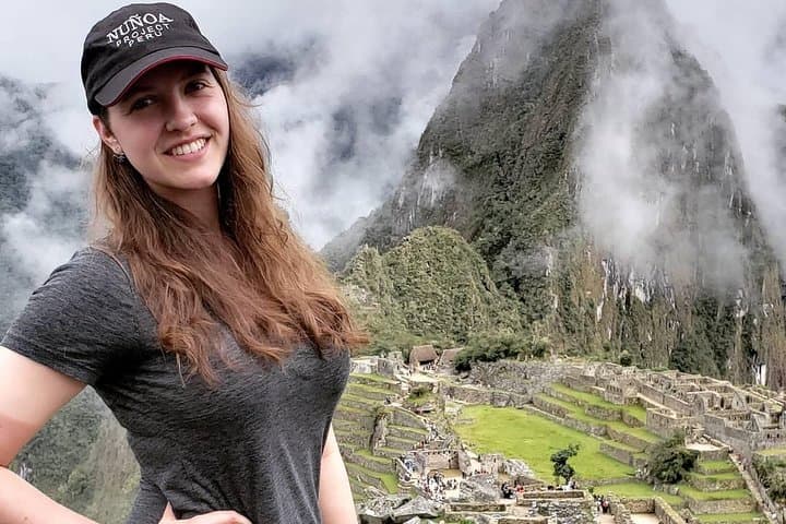 Machu Picchu Tour with Wayna Picchu Mountain in 2 Days