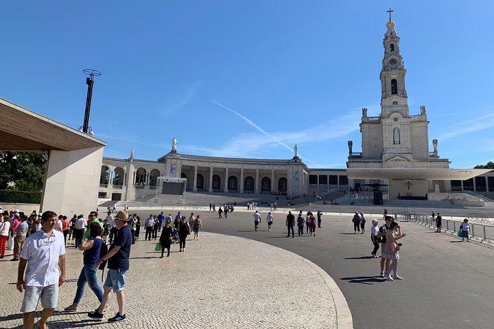 Visit to the Shrine of Fatima on a private half-day tour