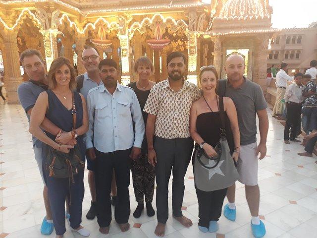 Tour privato di 2 giorni a Jaipur – fortezze, palazzi e siti del patrimonio