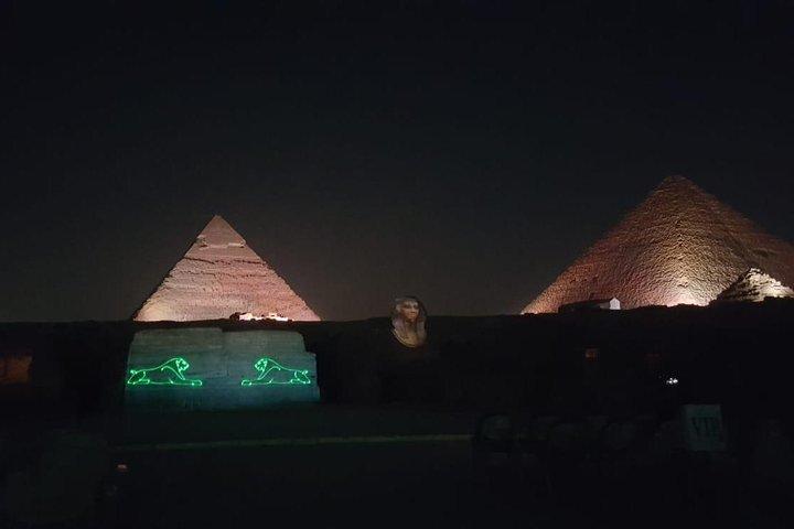 Kairo: Giza Pyramids Sound and Light Show med overførsler
