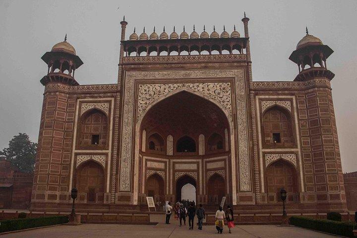 Agra: tour Sunrise Taj Mahal con ritiro e rientro in hotel