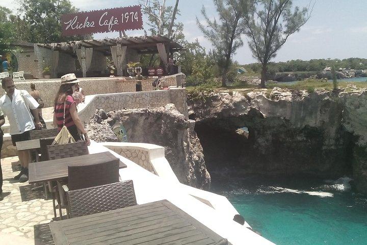 Catamaran Chillin Cruise Snorkel Tour Montego Bay til Negril Rick's Cafe