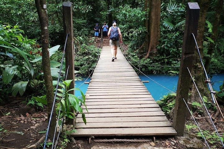 Sloths turoplevelse og Rio Celeste vandfald.