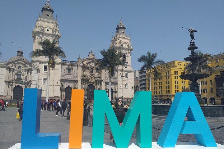 Lima Walking City Tour med Katakomber Museum besøg (små grupper)