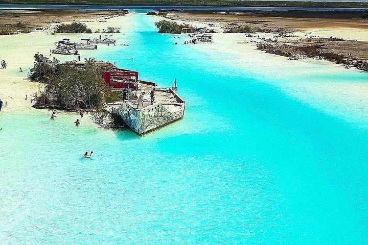 Bacalar 7 Color Lagoon von Playa del Carmen und Tulum