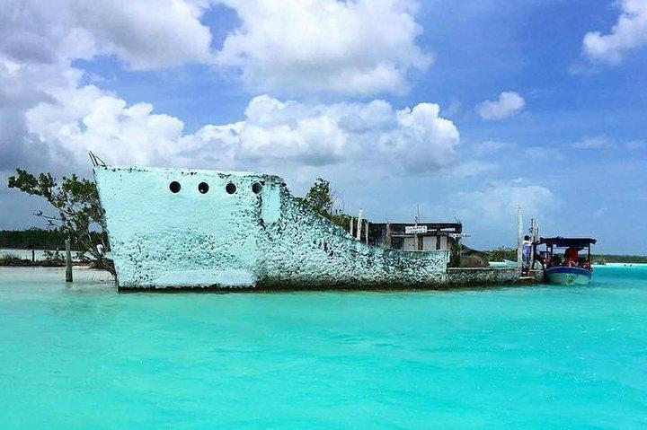 Bacalar 7 Color Lagoon von Playa del Carmen und Tulum