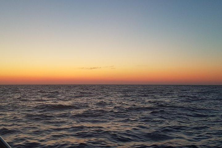 Private Magic Sunset Sail Trip to DIA em Heraklion, Creta (4,5H)