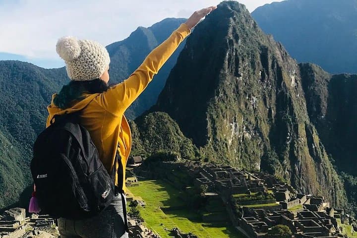 Buy entrance to Machu Picchu