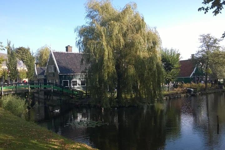 Zaanse Schans Windmills Private Tour from Amsterdam Airport