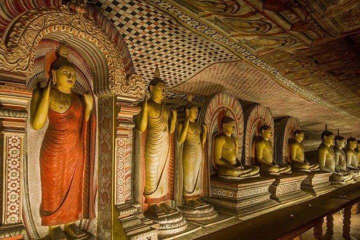 Dags henrettelse fra sidste kongerige kandy til rock forest sigiriya