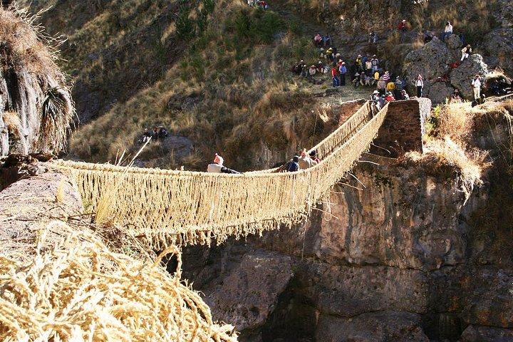 Die letzte Inka-Brücke "Q´eswachaka" wird privat bedient