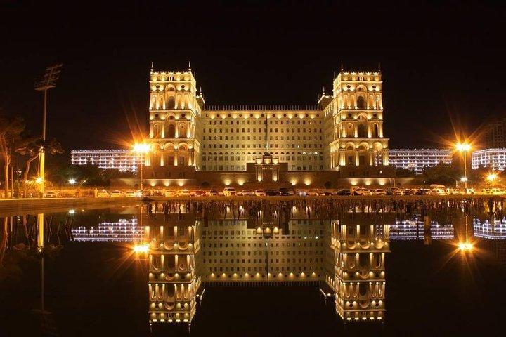 Baku Nacht Stadtrundfahrt