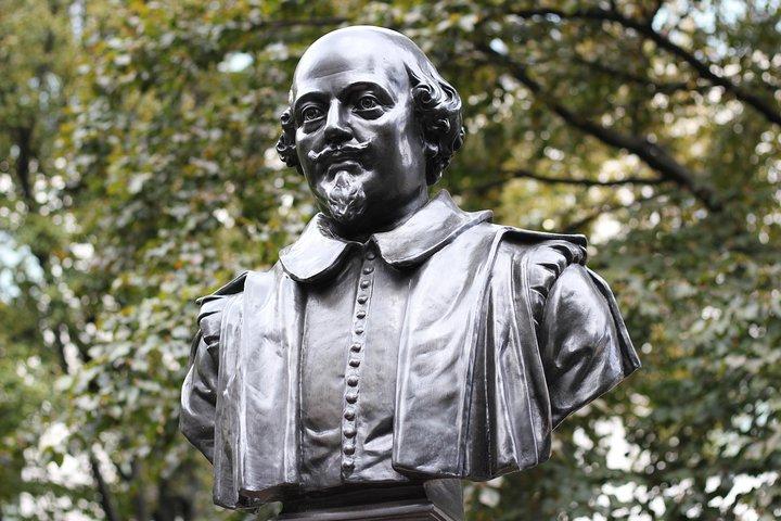 London: Private Shakespeare Walking Tour of London