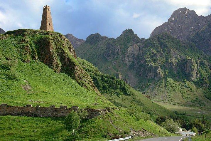 Transferência Privada Tbilisi - Gudauri/Stepantsminda (Kazbegi)