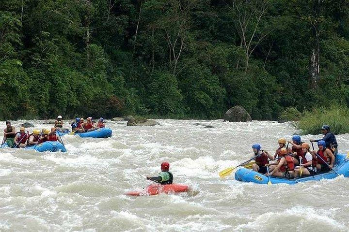 Wildwasser-Rafting Savegre River | Class III Von Manuel Antonio