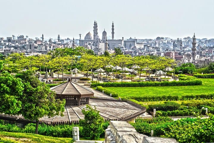Private Tour to El Moez St. and Al Azhar Park.