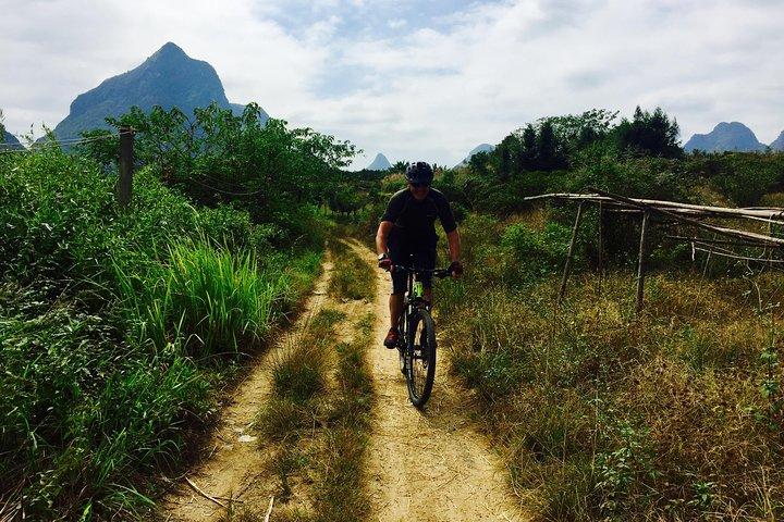 Aventure à vélo de 2 jours en petit groupe de Guilin à Yangshuo