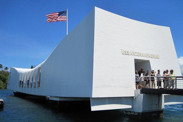 Pearl Harbor Arizona Memorial - Honolulu Tour - U-Boot-Zugang