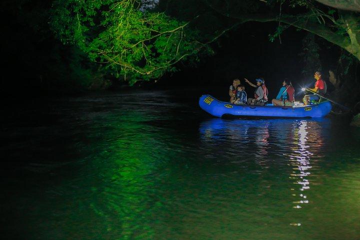 Kleingruppen-Wildtier-Bootstour in der Dämmerung in La Fortuna