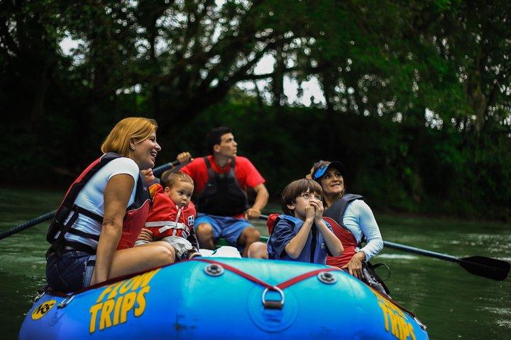 Kleingruppen-Wildtier-Bootstour in der Dämmerung in La Fortuna