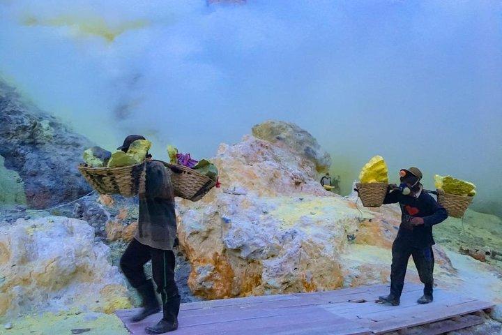 Kawah Ijen Blue Fire Tour-シェアパッケージ