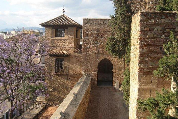 Saltar a linha: Privados Alcazaba & Gibralfaro com Nasrid Palácios