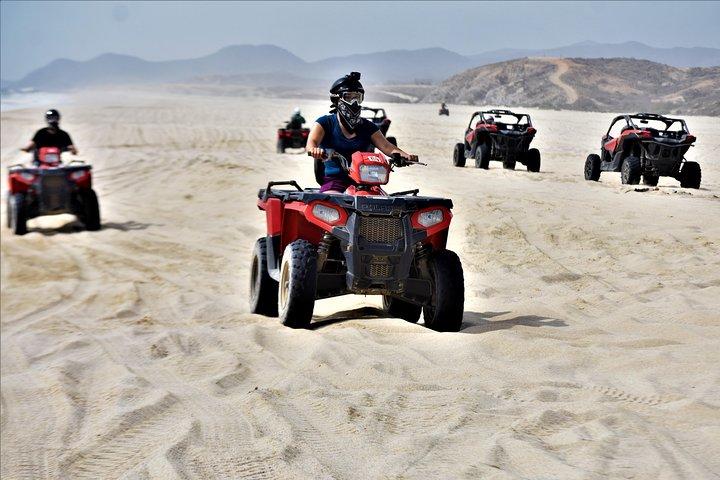 Tour in ATV singolo dalla spiaggia e dal deserto di Migriño