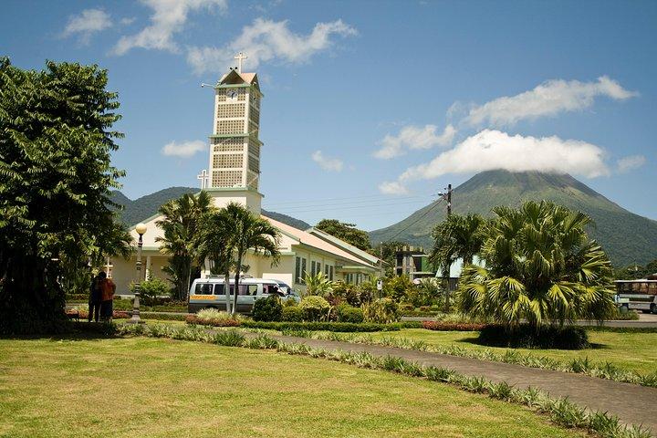 2 dagar: Arenal Volcano & Tabacon Hot Springs från San Jose