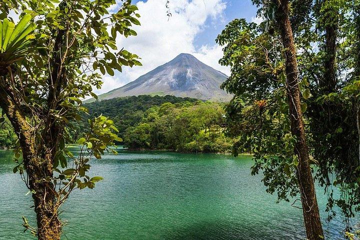 2 dagar: Arenal Volcano & Tabacon Hot Springs från San Jose