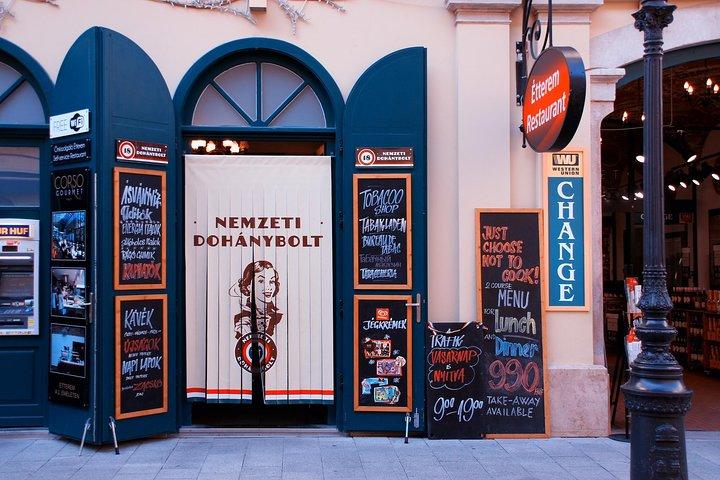 Tour privato a piedi reale nel patrimonio culturale di Budapest