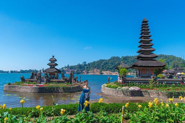 Private ganztägige West-Bali-Tour mit Wasserfallbesuch