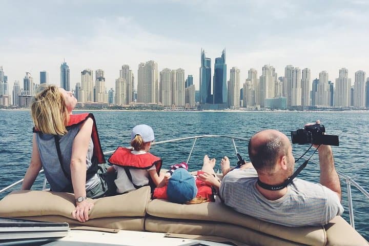 3Hrs private cruise Sea escape: Swim! Tan! Sightsee!