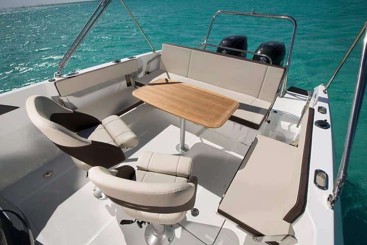 3Hrs private cruise Sea escape: Swim! Tan! Sightsee!