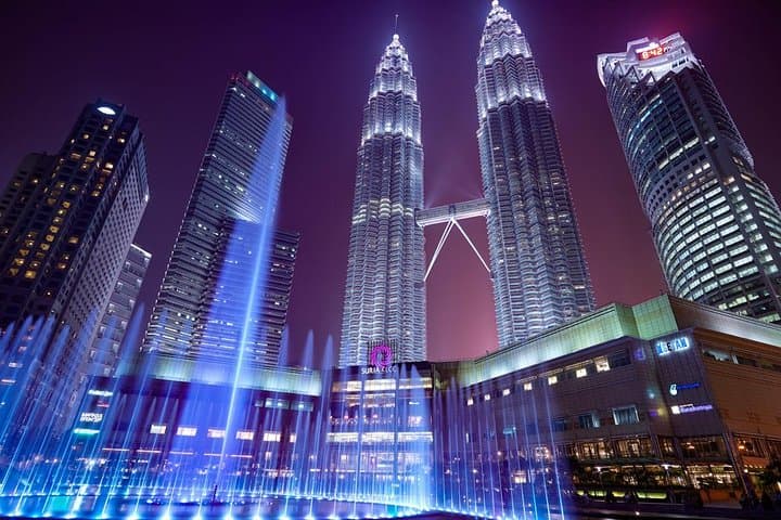 Kuala Lumpur by Night: Cultural Sights, City Lights & Local Vibes
