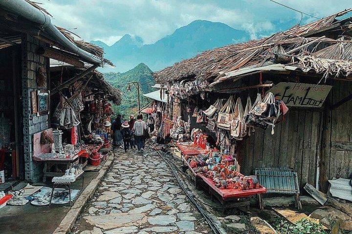 Sapa 2 Dagen 1 Nacht - Overnachting in Hotel 3* Met Uitzicht op de Bergen