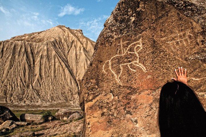 Gobustan & Absheron Private Tour Alle Tickets inklusive