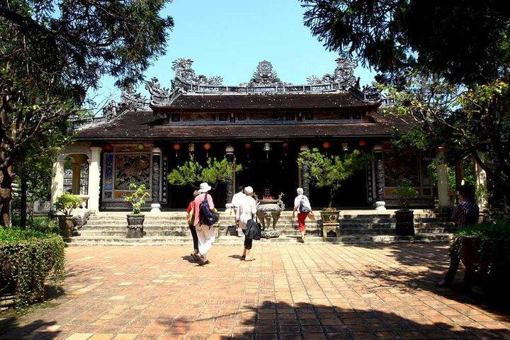 Vietnam Boeddhistische reizen: Boeddhisme in tint, Levensbeschouwing