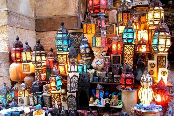 Tour dello shopping al Cairo per vecchi mercati e souk locali