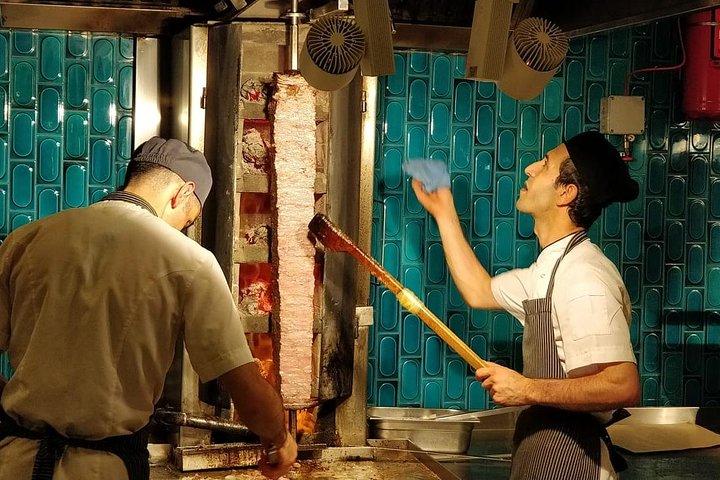 Estambul: tour gastronómico privado nocturno en Kadikoy