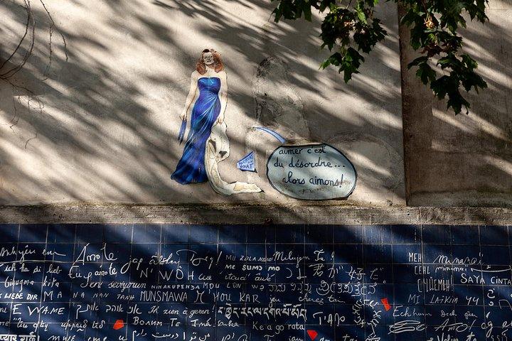 Montmartre Street Art Tour with an Artist