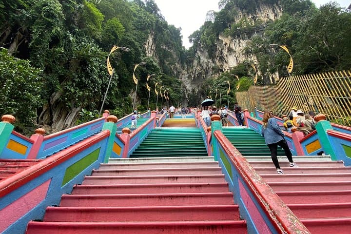 Batu Caves and Watching Fireflies in Kuala Selangor