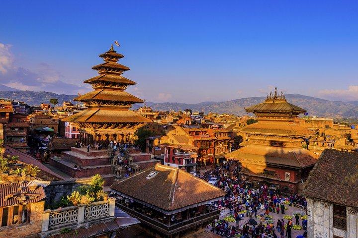Nagarkot Sunset & Bhaktapur-Changu Narayan-tour met gids
