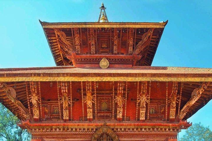 Nagarkot Sunset & Bhaktapur-Changu Narayan-tour met gids