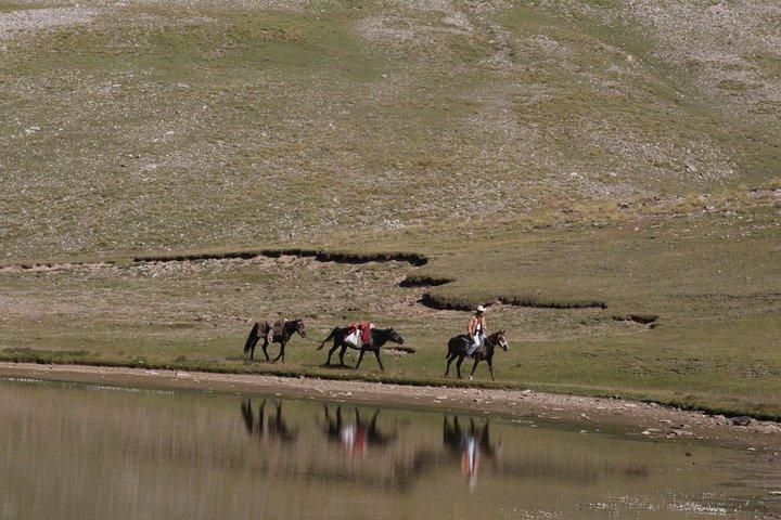 Lahij - Babadagh - Khinaliq trekking tour