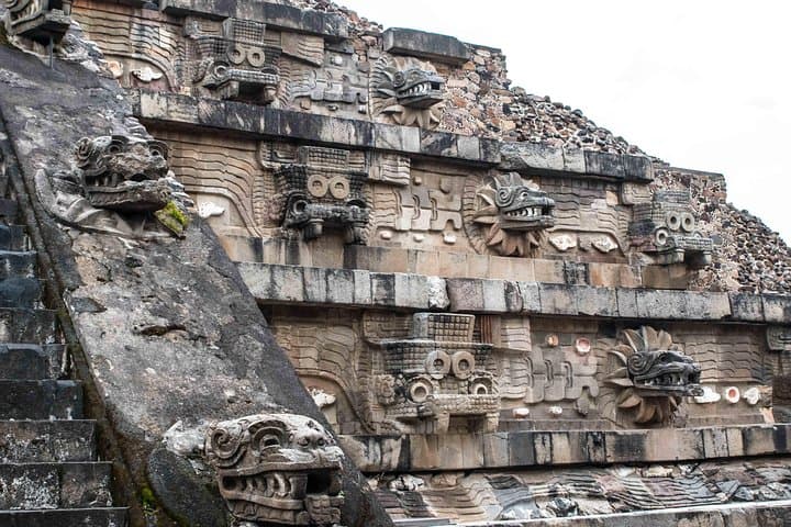 Mexico City Private City Tour: Teotihuacan and Basilica of Our Lady of Guadalupe