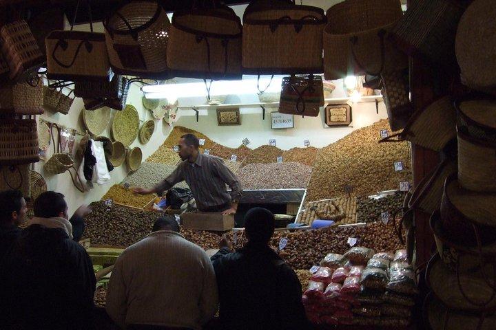 Guided tour: Secret Garden and the great souk of Marrakech.
